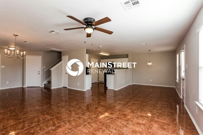 Building Photo - 4 Bedroom Pet-Friendly Home in San Antonio, TX with Main Street Renewal