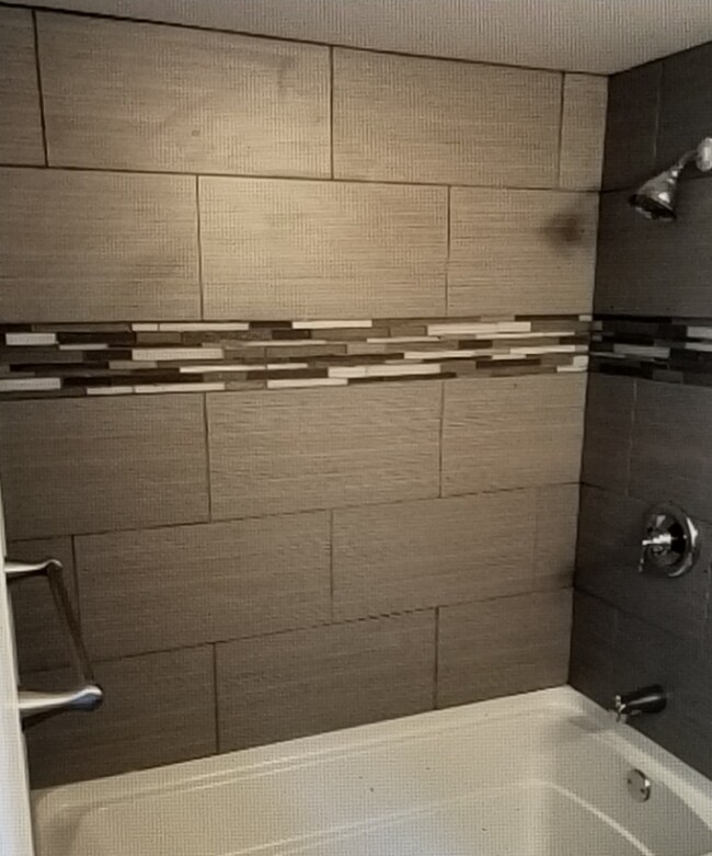 Building Photo - 9209 S Laflin St