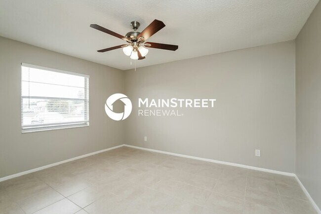 Building Photo - 3 Bedroom Pet-Friendly Home in Fort Myers, FL with Main Street Renewal