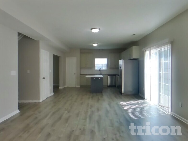 Building Photo - 176 Heartwood Hill