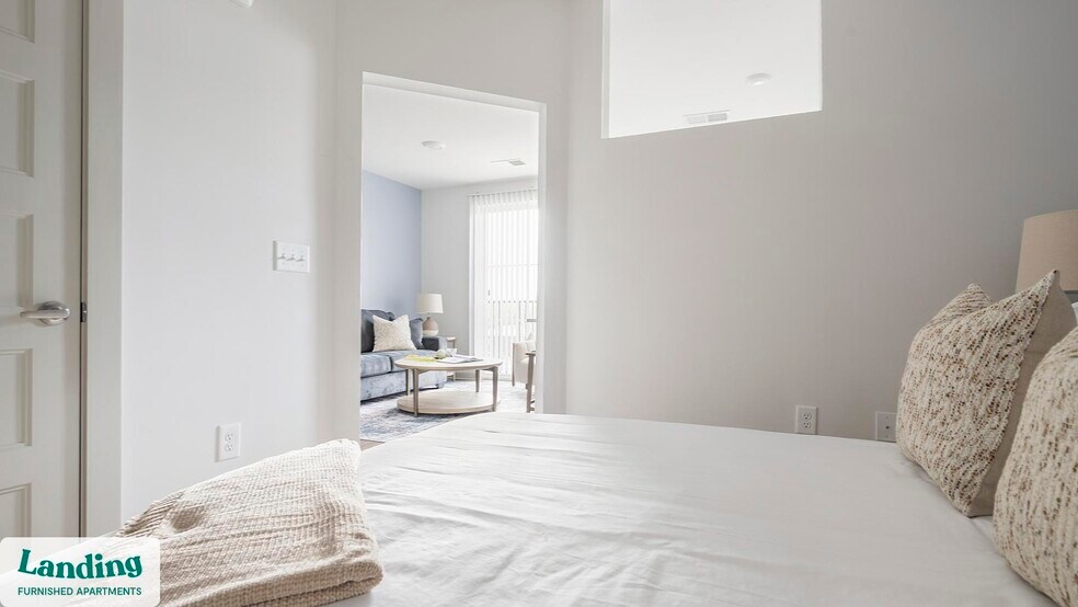 Building Photo - 340 W 25th St