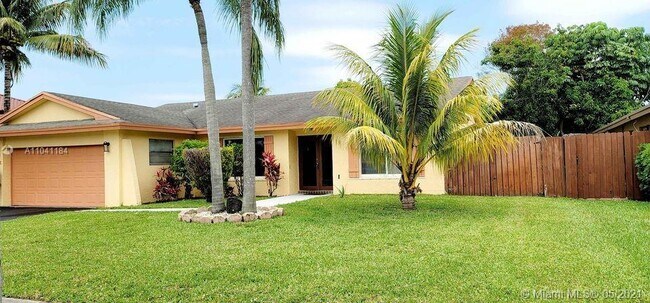 Building Photo - 6991 NW 20th Ct