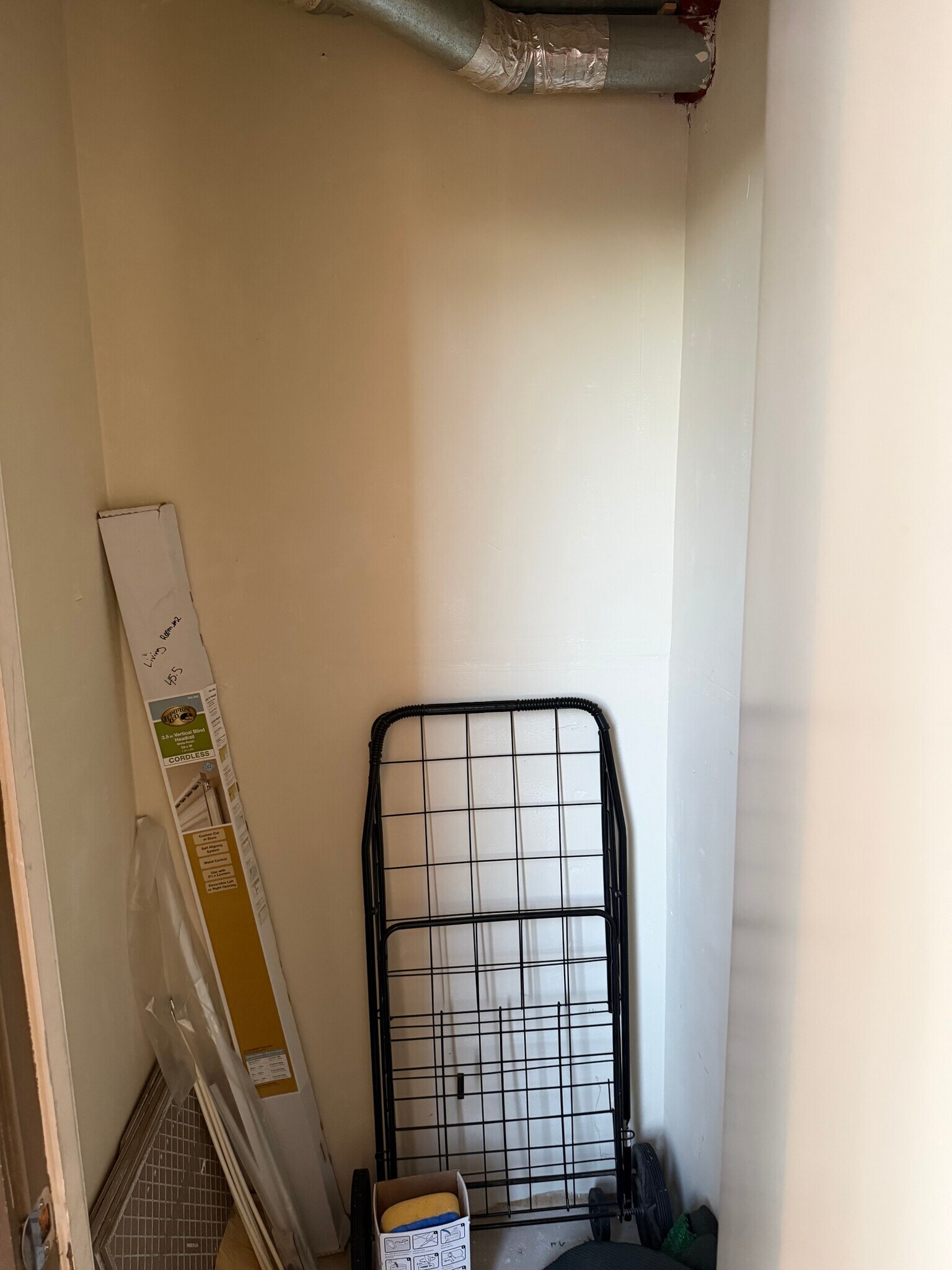 Building Photo - 8889 Caminito Plaza Centro