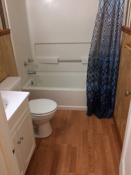 Building Photo - 2328 SW Harrison St