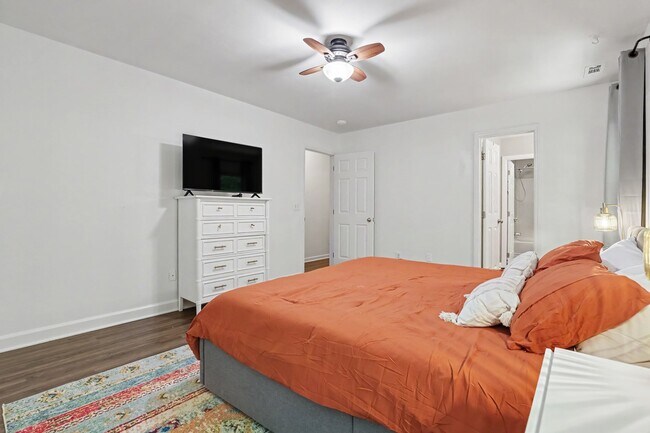 Building Photo - 4204 High Mountain Dr