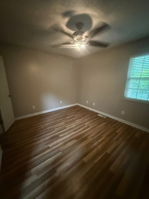 Building Photo - 113 Lackey Ln