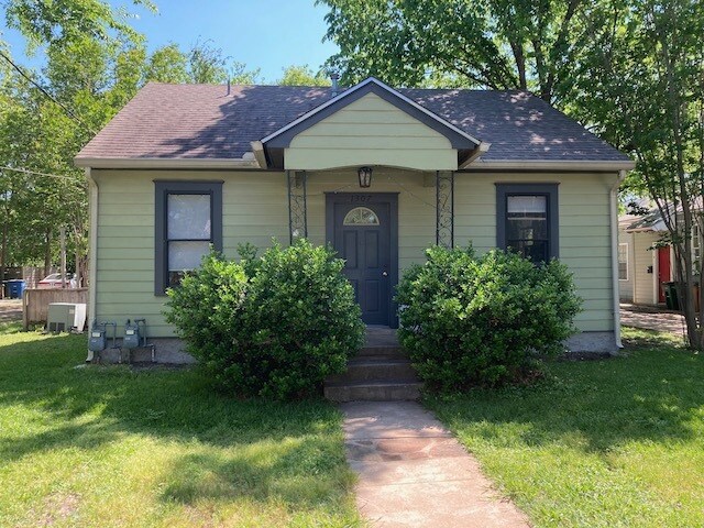 Primary Photo - 1307 E 28th St