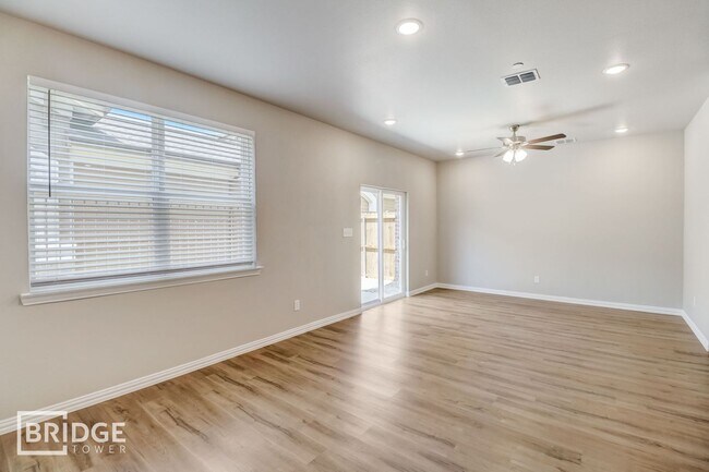 Building Photo - 1208 Bronze Ln
