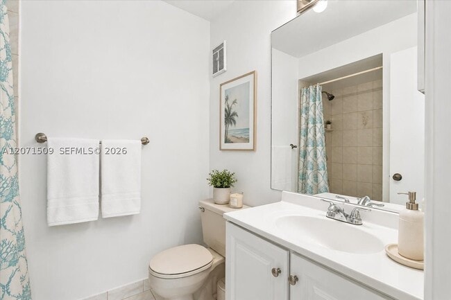 Building Photo - 6870 SW 45th Ln