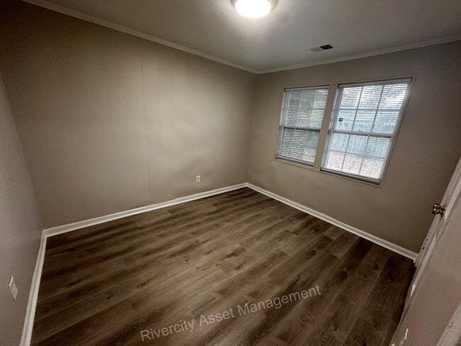 Building Photo - 4571 Sea Isle Rd