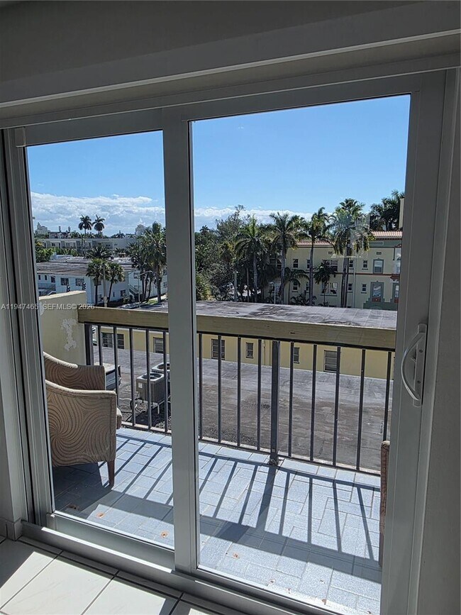 Building Photo - 1612 Jefferson Ave