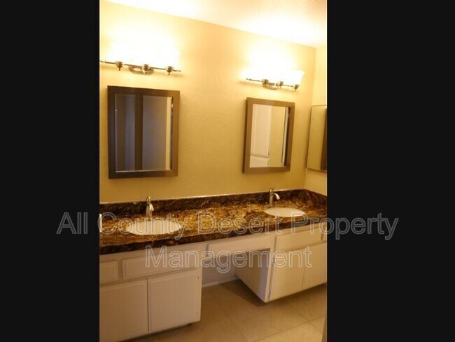 Building Photo - 45426 Driftwood Dr