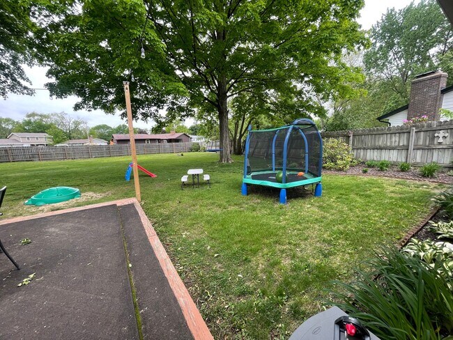 Building Photo - Ranch located in Jenison School District