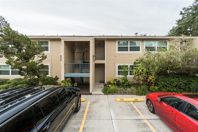 Building Photo - 4810 S Dauphin Ave