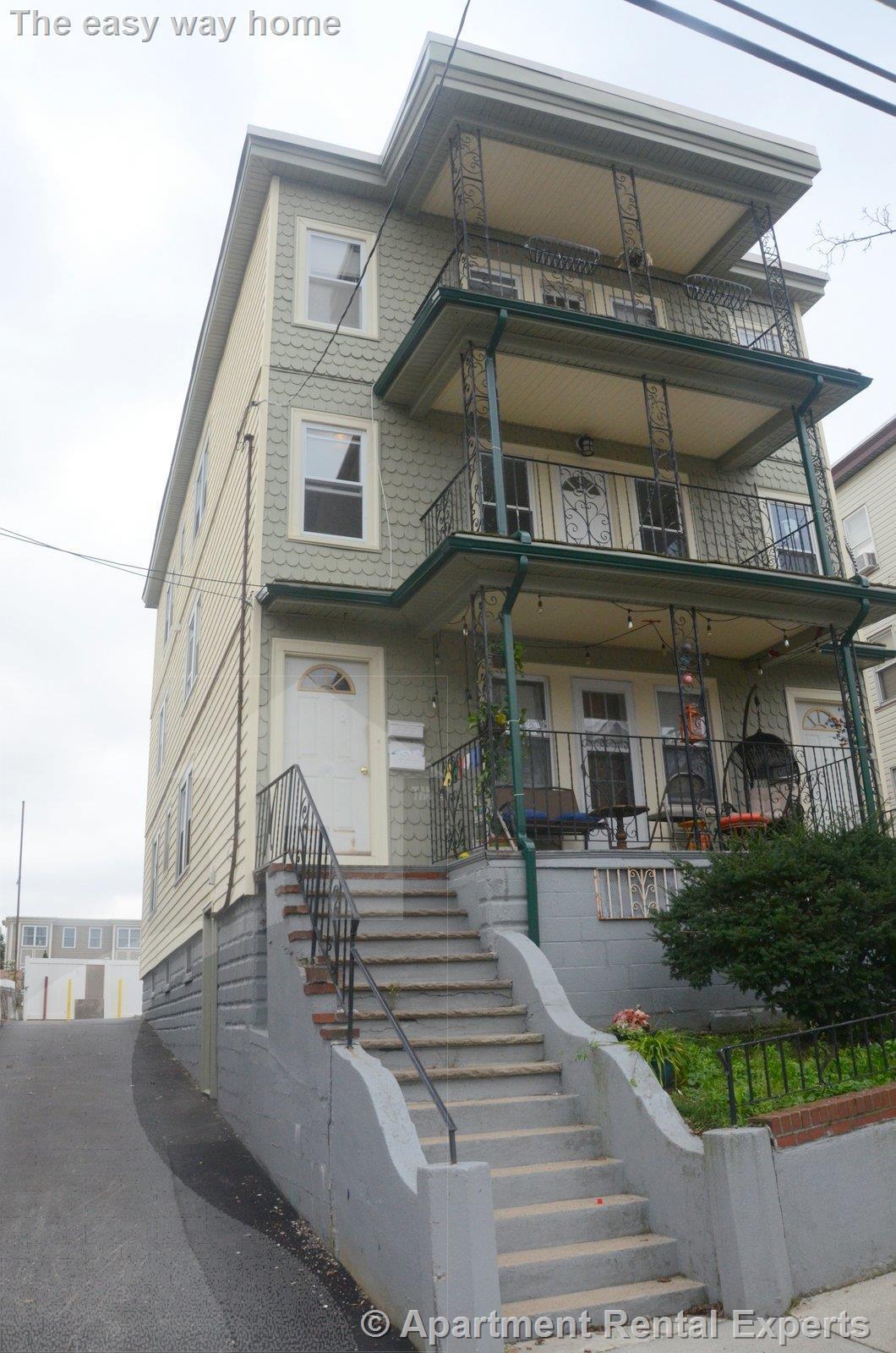 Building Photo - 37 Edgar Ave