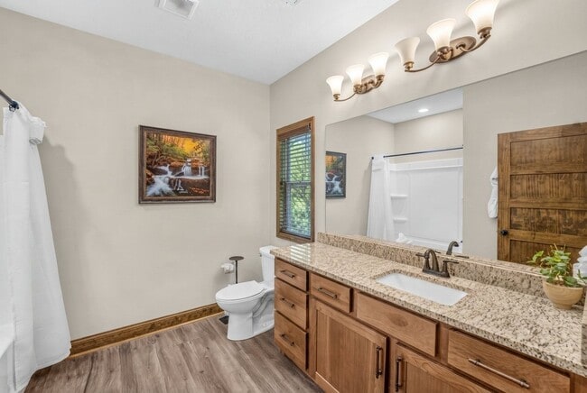 Building Photo - 2123 Megan Ridge Dr