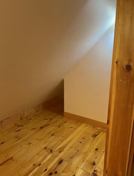 Building Photo - 211 Elmwood Rd