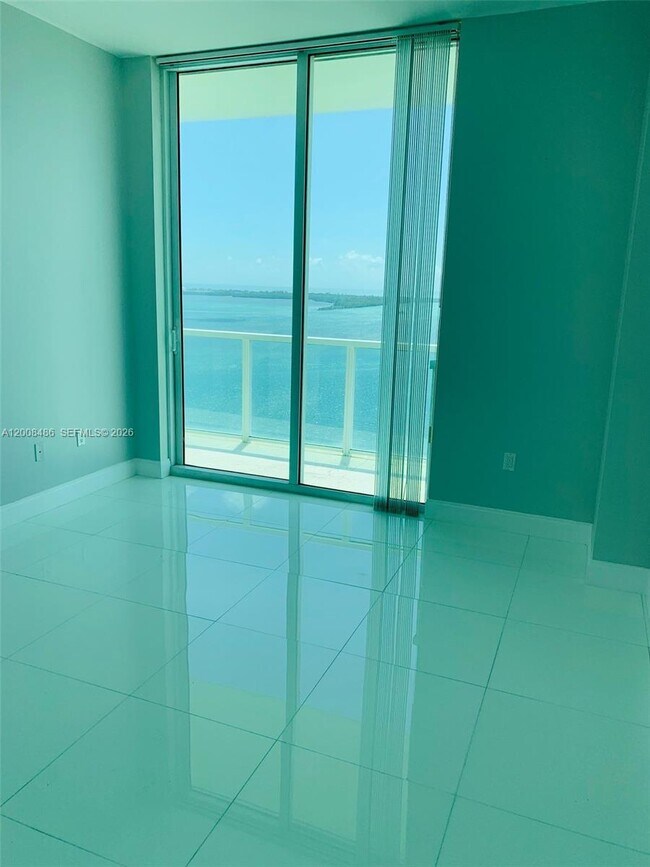 Building Photo - 218 SE 14th St