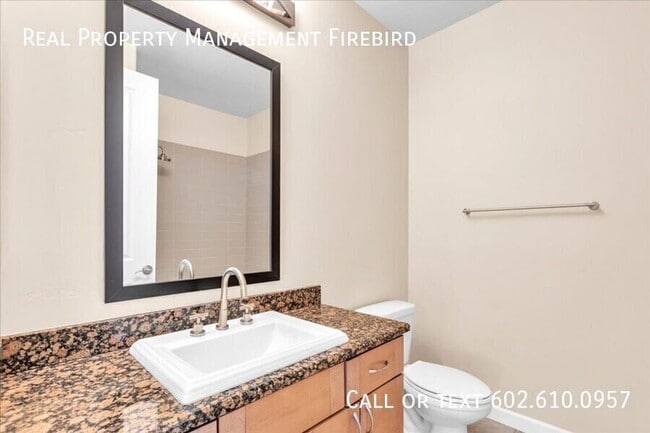 Building Photo - 7297 N Scottsdale Rd