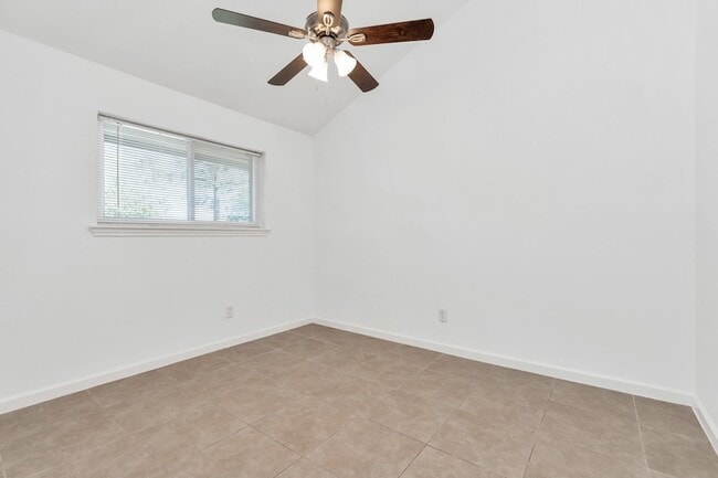 Building Photo - 12118 Ryewater Dr