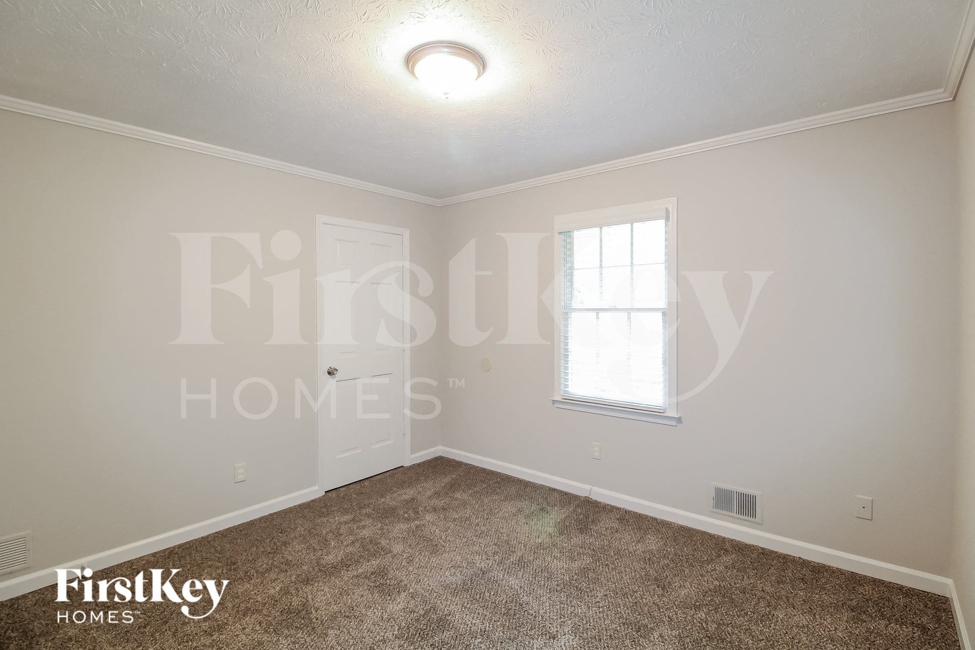 Building Photo - 1673 Moss Dr SW