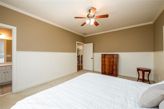 Building Photo - 2361 Legacy Maple Dr