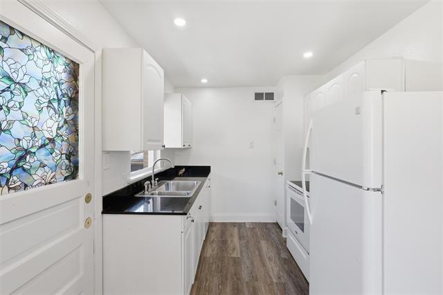 Building Photo - 6914 San Mateo Blvd