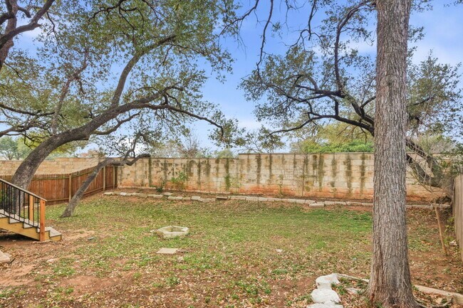 Building Photo - 16516 Fowler Mill Cove