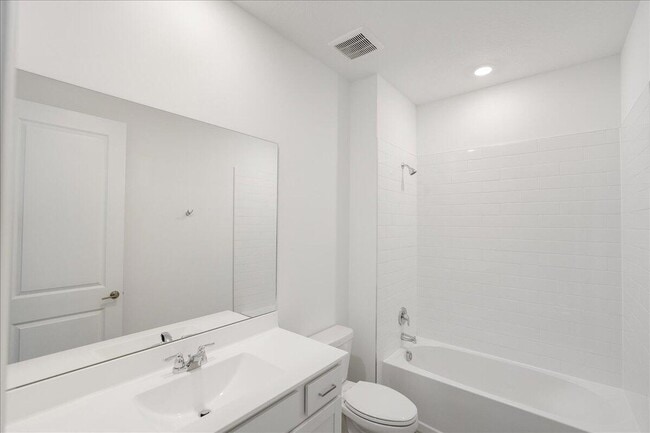 Building Photo - 3526 Angler Dr