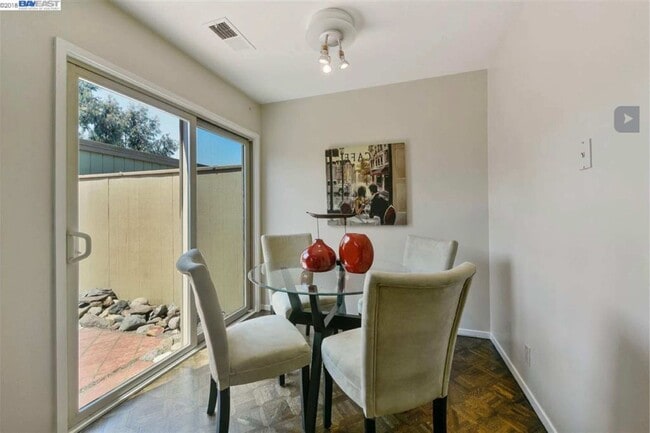 Building Photo - 3350 Fir Ave