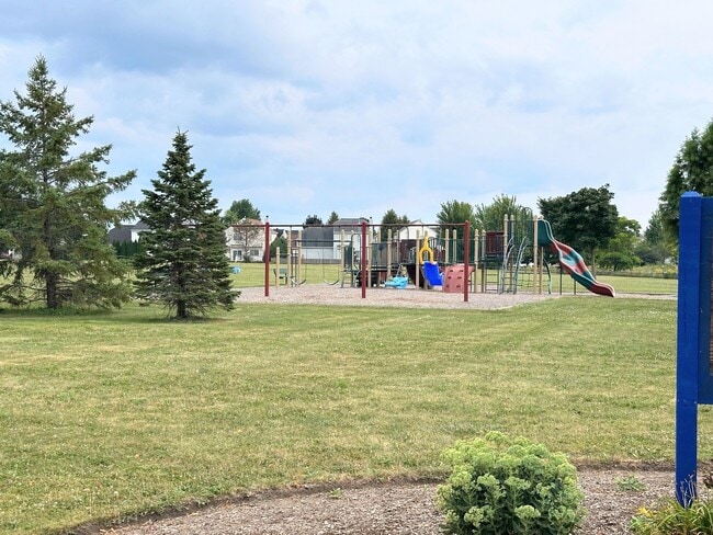 Building Photo - 358 S Winchester Dr
