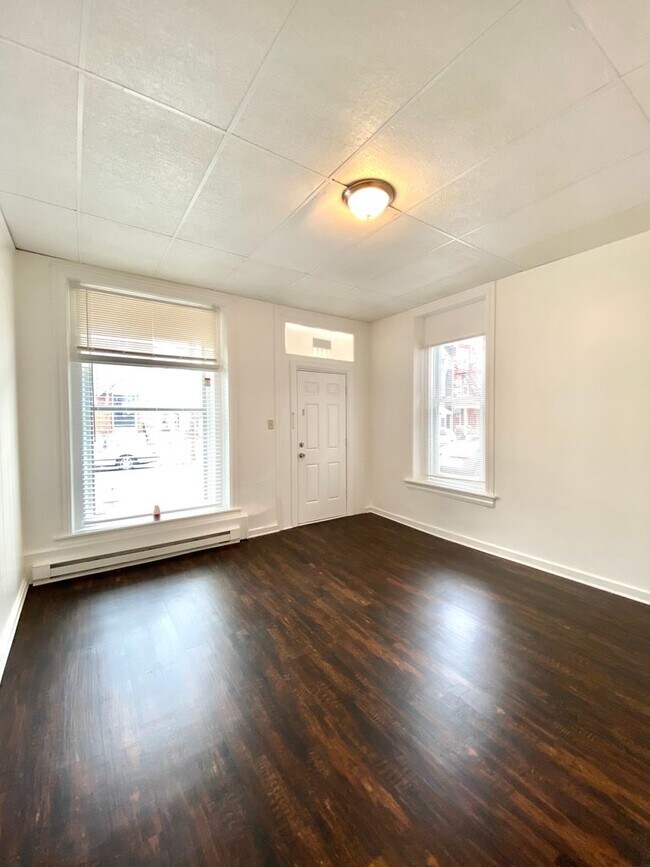 Building Photo - 1024-1026 Lehman St