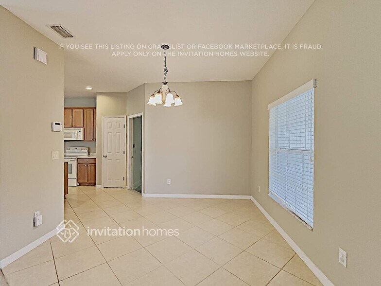 Building Photo - 16138 Bridgepark Dr
