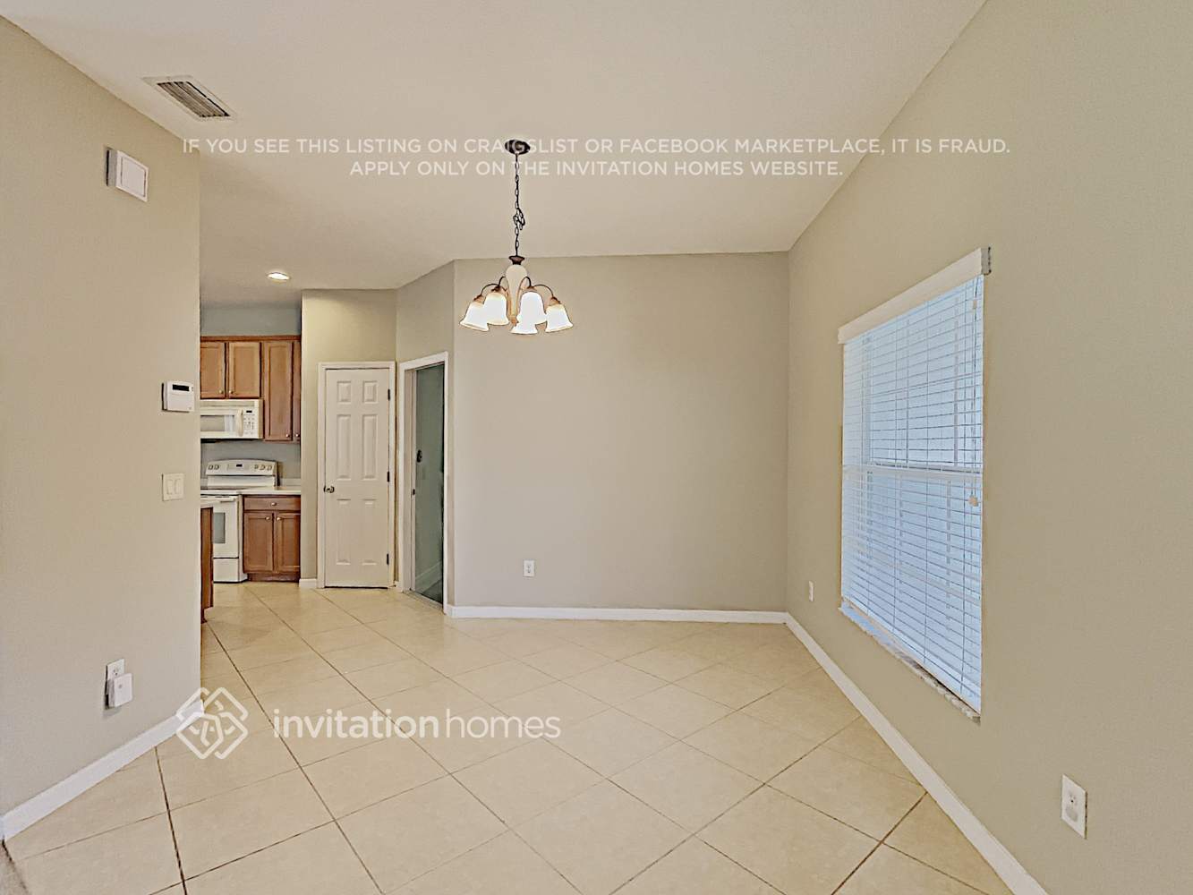 Building Photo - 16138 Bridgepark Dr