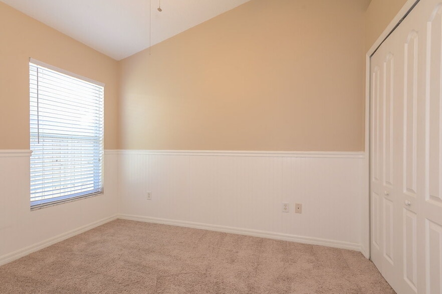 Building Photo - 22852 Hawk Hill Loop