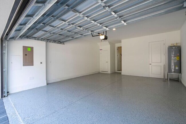 Building Photo - Modern 3-Bedroom 3.5-Bath Townhome with EV Charger, Smart Home Features, 2-Car Garage & Resort-St...