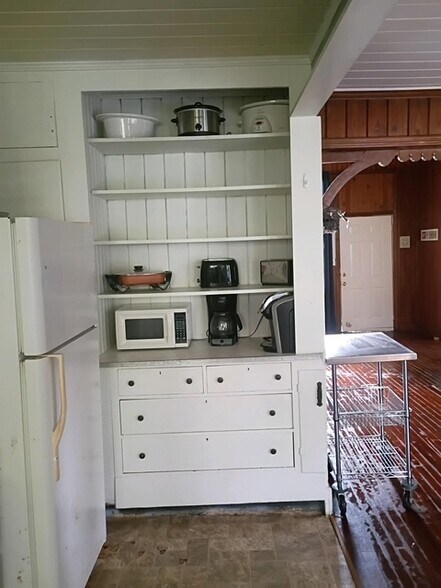 Building Photo - 819 E Lee St