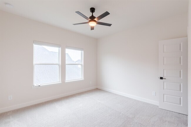 Building Photo - 3114 Swift Wy