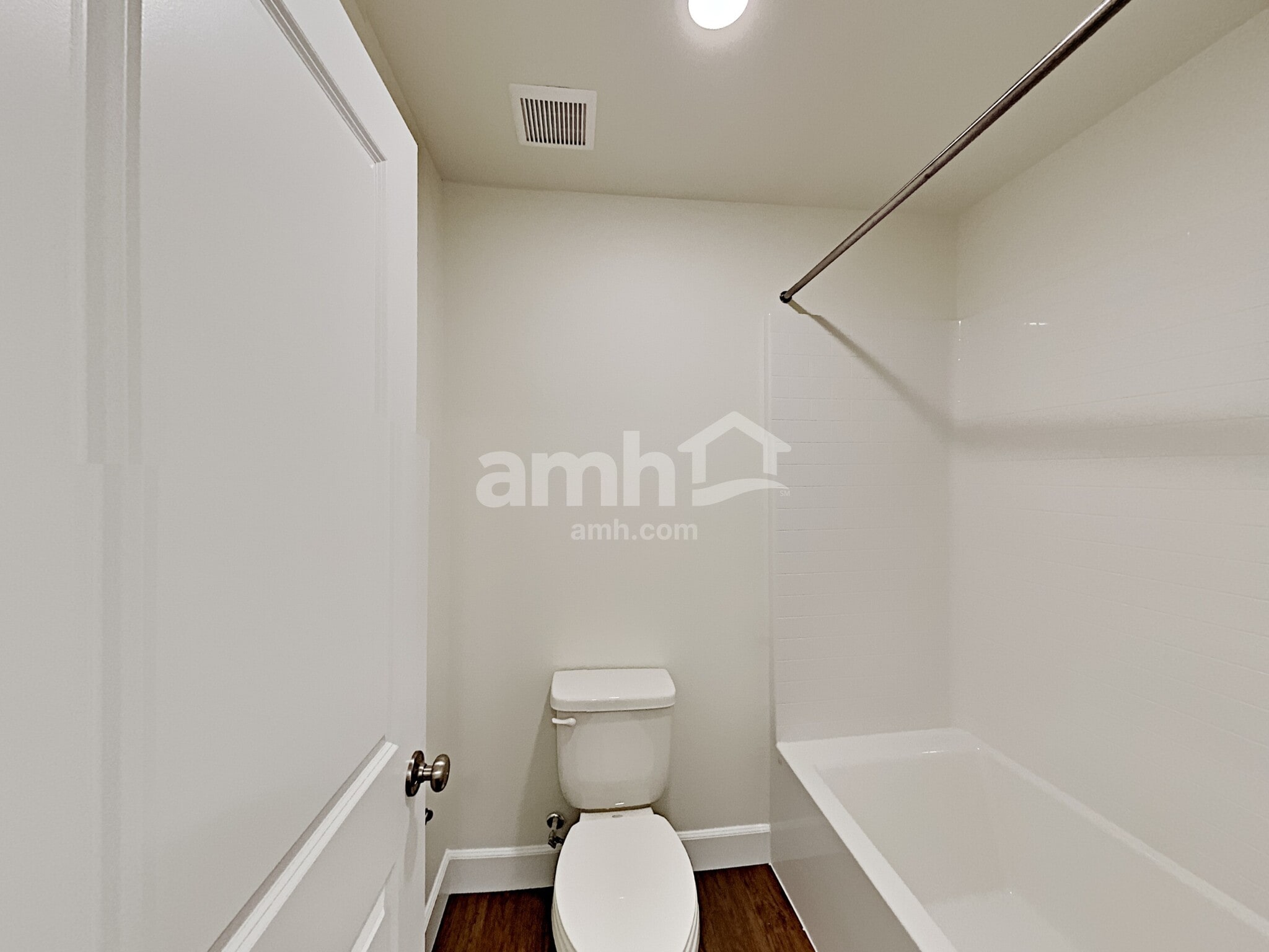 Building Photo - 1910 Macchia Ave