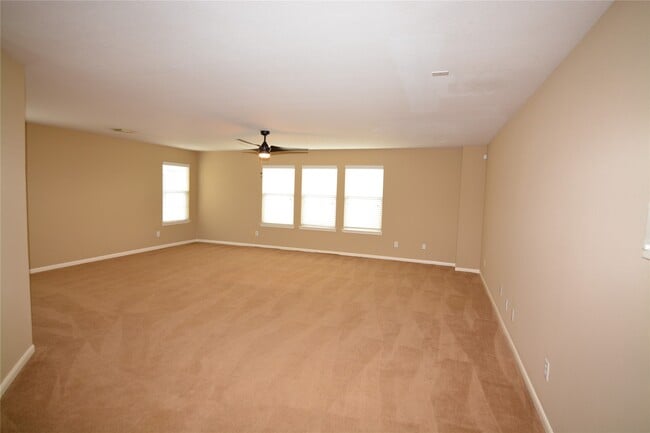 Building Photo - 3903 Brighton Springs Ln