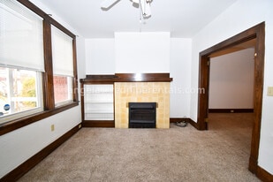 Building Photo - 1832 Crafton Blvd