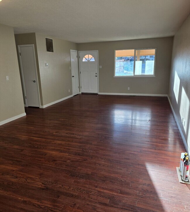 Building Photo - Northwest home