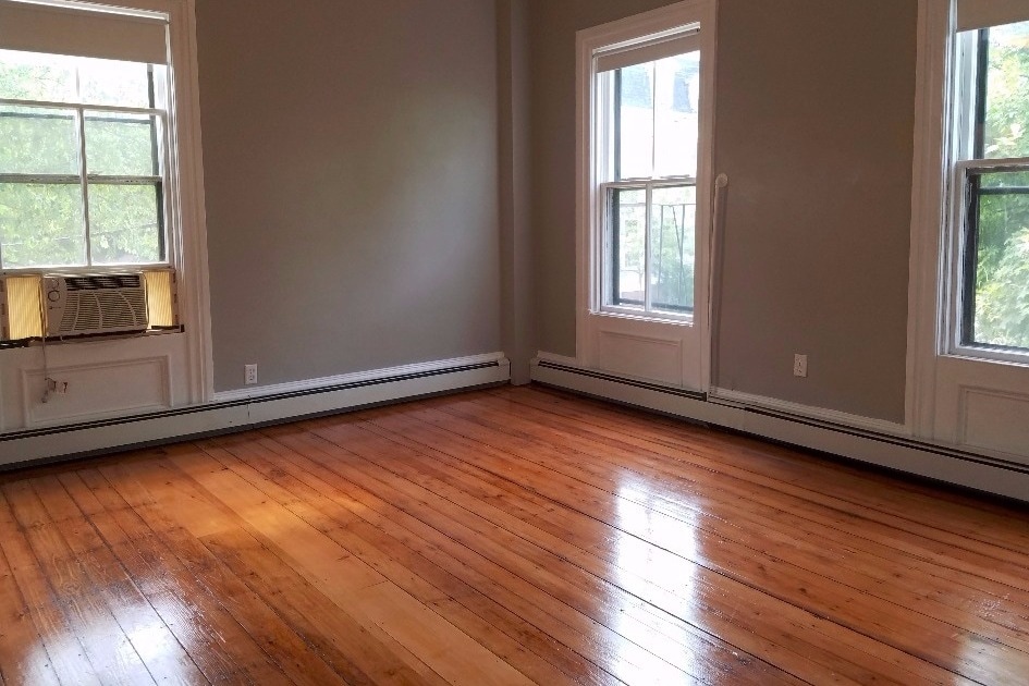 Another Angle - 178 Bowen St