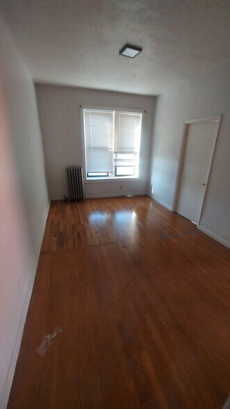 Building Photo - 349 New Lots Ave