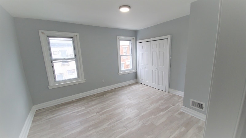 Building Photo - 1918 E Lippincott St