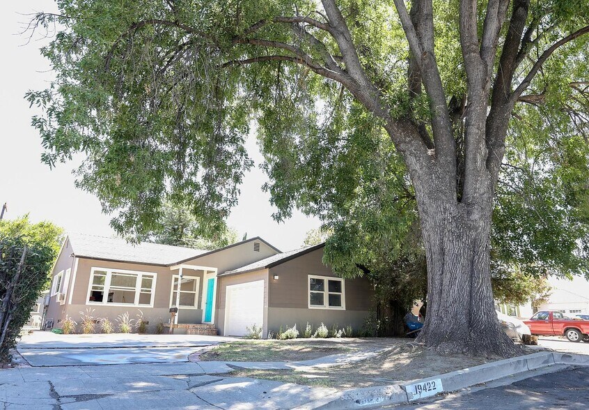 Building Photo - 19422 Archwood St