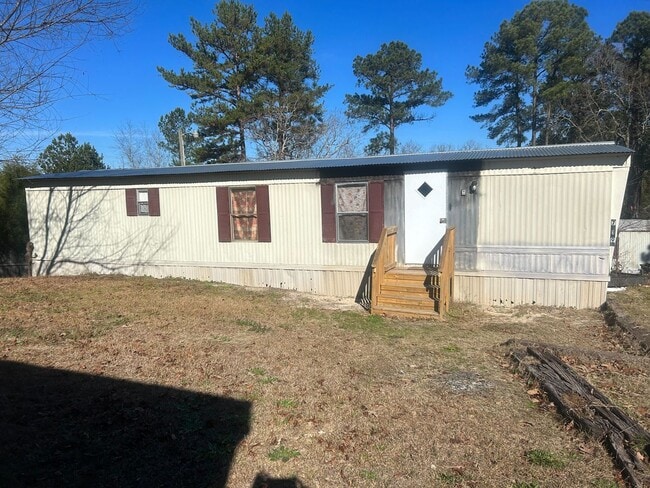 Primary Photo - New Home Available! Rent this 2 Bedroom Mobile Home in Aiken!