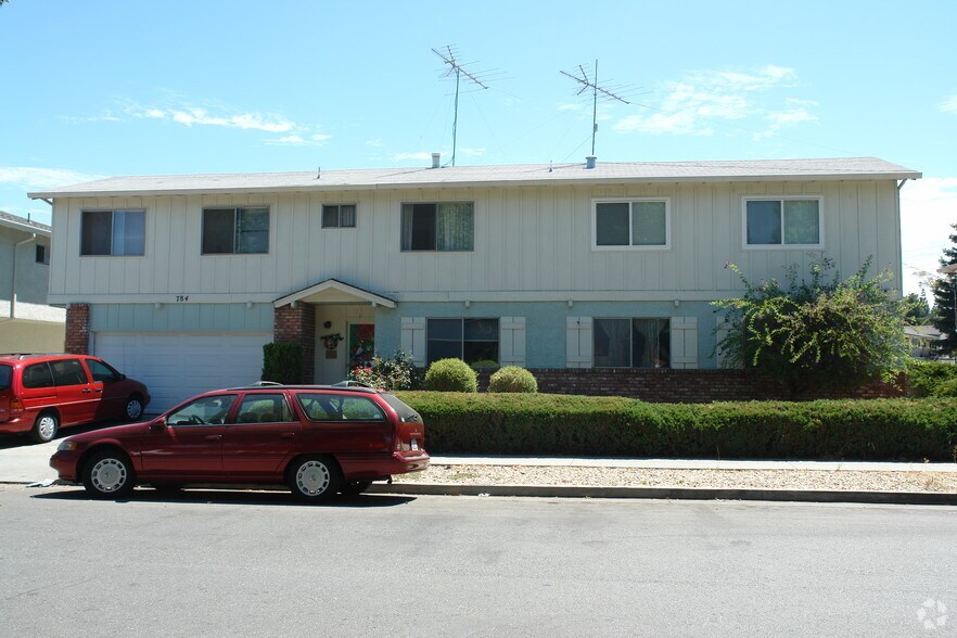 Building Photo - 784 Nevin Way