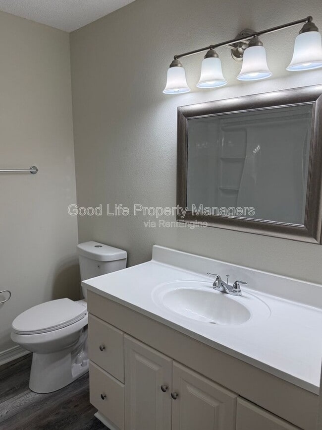 Building Photo - 9980 Bowman Ave