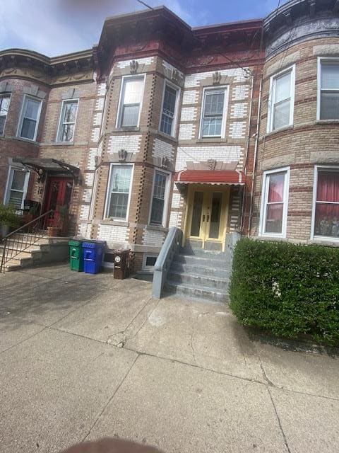 Primary Photo - 87-28-87-87 87th St